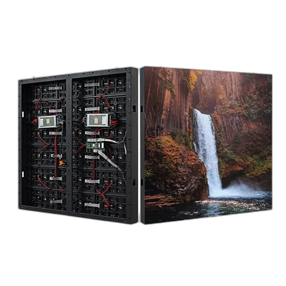 Titan 42 P2.5 Outdoor LED